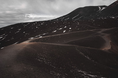 » #4/6 « / Etna / Blog post by <a href="https://strkng.com/en/photographer/julien+jegat/">Photographer Julien Jegat</a> / 2018-01-18 22:38