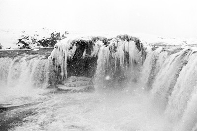 » #5/6 « / Iceland / Blog post by <a href="https://strkng.com/en/photographer/julien+jegat/">Photographer Julien Jegat</a> / 2019-02-12 21:28