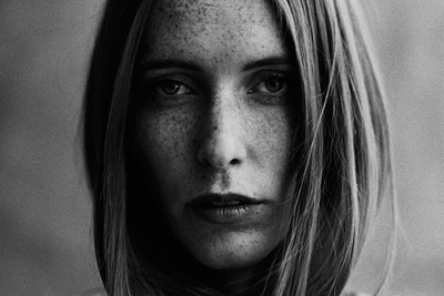 » #4/6 « / Gina / Blog post by <a href="https://strkng.com/en/photographer/julien+jegat/">Photographer Julien Jegat</a> / 2019-04-01 19:38