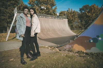 » #4/5 « / At the skating track in autumn / Blog post by <a href="https://strkng.com/en/photographer/patrick+vantroyen/">Photographer Patrick Vantroyen</a> / 2019-10-25 22:36 / Mode / Beauty