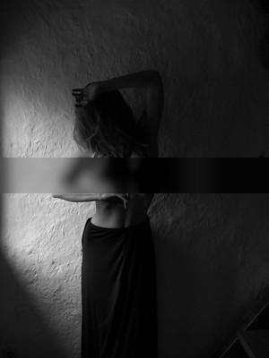 » #2/9 « / Trance / Blog post by <a href="https://strkng.com/en/photographer/torsten+kuban/">Photographer Torsten Kuban</a> / 2022-01-05 17:36 / Nude