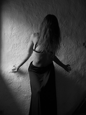 » #7/9 « / Trance / Blog post by <a href="https://strkng.com/en/photographer/torsten+kuban/">Photographer Torsten Kuban</a> / 2022-01-05 17:36 / Nude