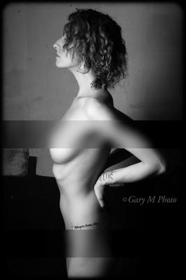 Poised / Nude / nude,female,model,figure,tattoo,monochrome,fit