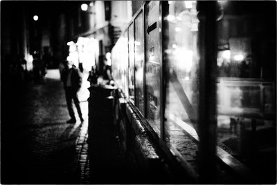 night pulse - street reflect / Rome' / Street