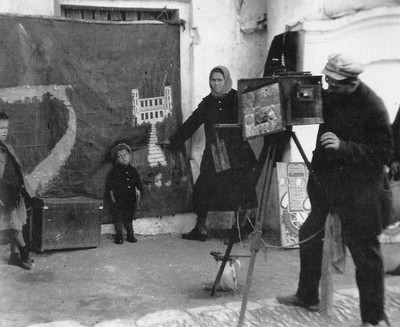 Lotte Jacobi: Straßenfotograf Moskau 1932 / Dokumentation