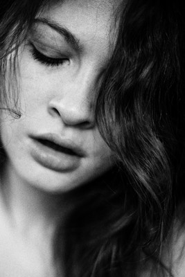 » #1/5 « / black and white / Blog post by <a href="https://strkng.com/en/photographer/boris+mouskevich/">Photographer Boris Mouskevich</a> / 2023-04-07 09:14