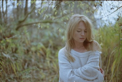 » #4/7 « / Some picture on Portra 400 / Blog post by <a href="https://strkng.com/en/photographer/nietlisbach/">Photographer Nietlisbach</a> / 2023-03-20 06:56 / Portrait