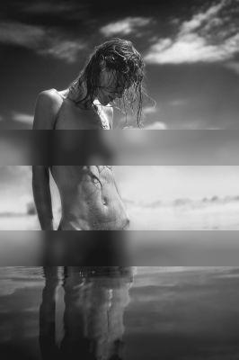 Cadent River / Nude  Fotografie von Fotograf Gutenbild ★7 | STRKNG