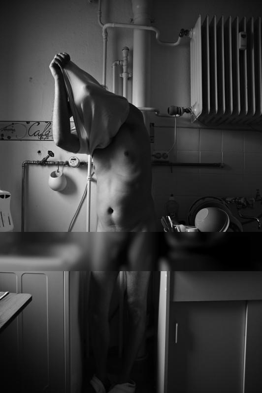 Küche / Nude  photography by Photographer Reik Schubert ★2 | STRKNG