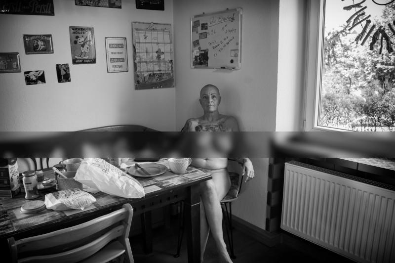kitchen storie / Nude  photography by Photographer Sabine Kristmann-Gros ★3 | STRKNG