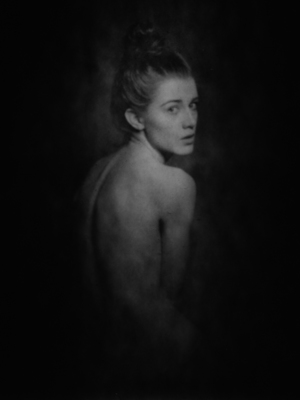 lea / Portrait  photography by Photographer marc von martial ★96 | STRKNG