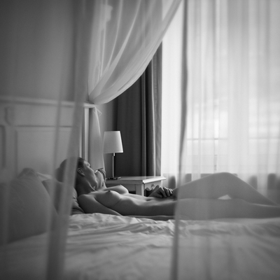 Nude  Fotografie von Model Marie ★80 | STRKNG