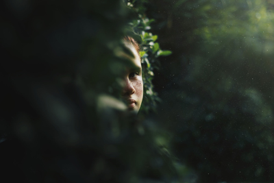 Between the light and the dark / Portrait  photography by Photographer Ronny ★11 | STRKNG