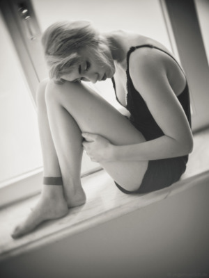 Waiting / Black and White  photography by Model Madame Wallace ★4 | STRKNG