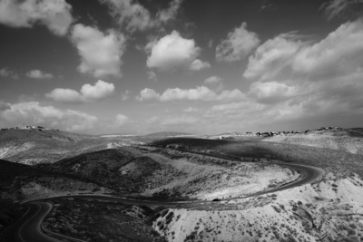 in the middle / Landscapes  Fotografie von Fotograf Victor Bezrukov ★6 | STRKNG