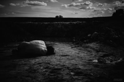 lost / Schwarz-weiss  Fotografie von Fotografin QiK Photography ★23 | STRKNG