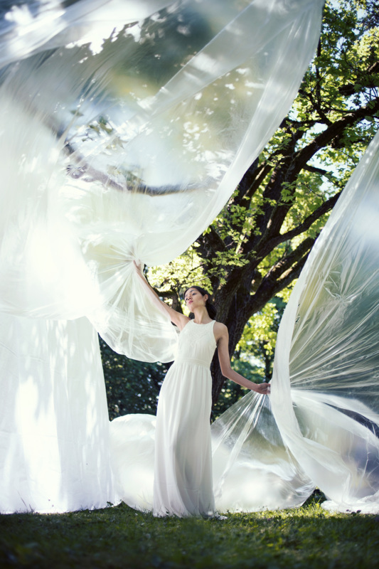 Wind and Wings - &copy; Elisabeth Mochner | Fashion / Beauty