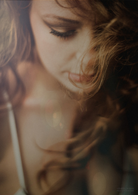always windy / Portrait  photography by Model KathaStrophe ★22 | STRKNG