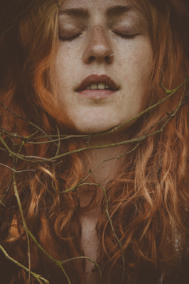 Simona / Fine Art  Fotografie von Fotografin Oxana Mazur Fine Art Photography | STRKNG