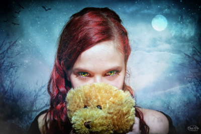 ... ich will doch nur spielen / Photomanipulation  Fotografie von Fotograf COCOPIX | STRKNG