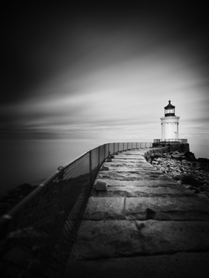 Bug Light - A long journey. Bug Light Water Breaker, Portland Maine, USA 2014. / Fine Art  Fotografie von Fotograf Thibault ROLAND ★5 | STRKNG