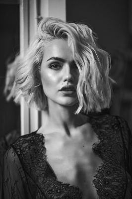 Tina / Portrait  photography by Photographer Thomas Ruppel ★25 | STRKNG
