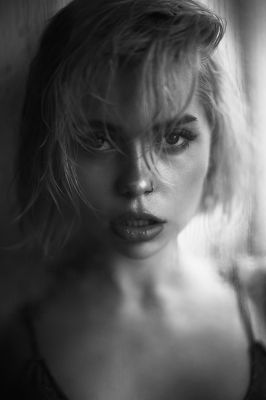 Chiara / Portrait  Fotografie von Fotograf Thomas Ruppel ★25 | STRKNG