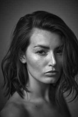 Alexandra / Portrait  Fotografie von Fotograf Thomas Ruppel ★25 | STRKNG