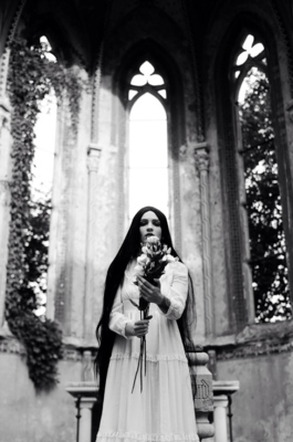 Black and White  photography by Model Jessica Drew ★77 | STRKNG