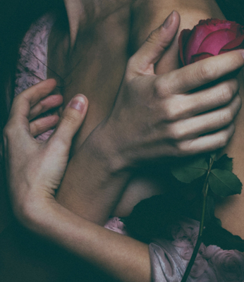 Love &amp; Bones / Fine Art  Fotografie von Fotografin Vivienne B ★32 | STRKNG