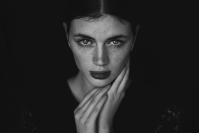 Portrait  photography by Photographer Fernanda Ramirez ★20 | STRKNG