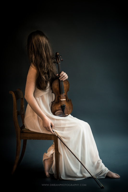 la belle violoniste - &copy; PHOTOGRAPHY PETER CHRISTOPHER | Portrait