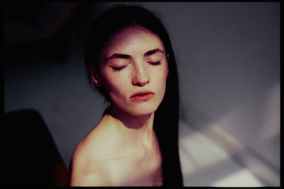 Genija / Portrait  Fotografie von Fotograf PHOTOGRAPHY PETER CHRISTOPHER ★2 | STRKNG