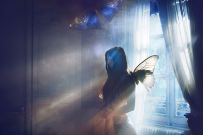 Wings of melancholia / Photomanipulation  Fotografie von Fotografin Julie de Waroquier ★10 | STRKNG