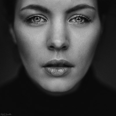 reflect / Portrait  photography by Photographer Stefan Beutler ★147 | STRKNG