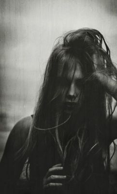 Haunt / Konzeptionell  Fotografie von Fotografin Julie ★8 | STRKNG