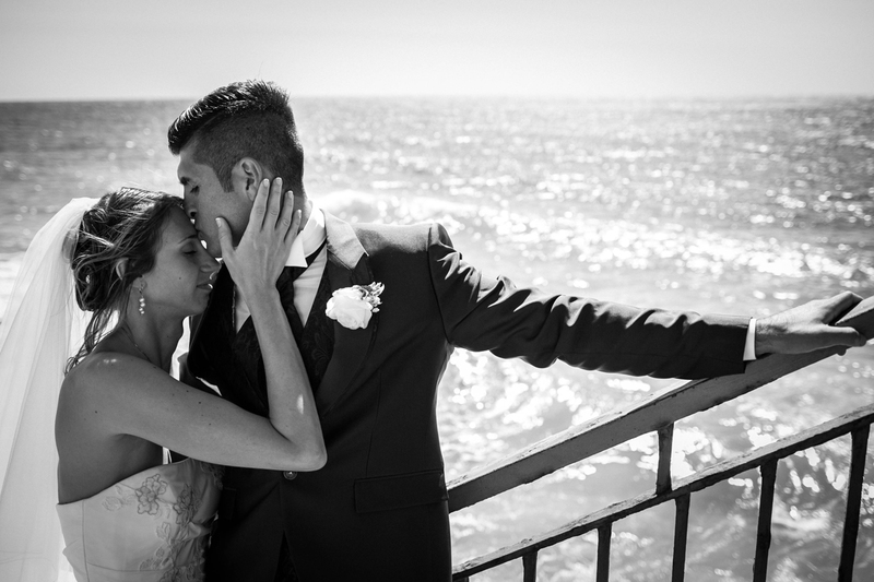 kiss on the sea - &copy; Riccardo Bandiera | Wedding