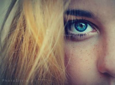 look at me. / Fashion / Beauty  photography by Photographer silviapsiche ★1 | STRKNG