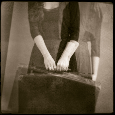 La série noire / Konzeptionell  Fotografie von Fotografin Emilie Möri ★4 | STRKNG