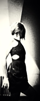 She / Schwarz-weiss  Fotografie von Fotografin Maria | STRKNG