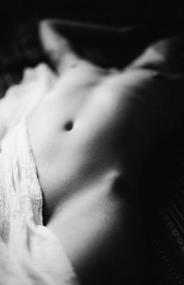 Nude  Fotografie von Fotograf Sandrino Donnhauser ★11 | STRKNG