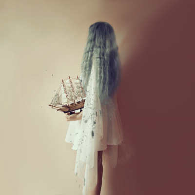 Foam Sea / Conceptual  photography by Photographer Elisa Scascitelli ★11 | STRKNG