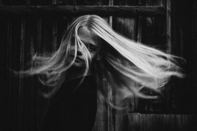 fly / Schwarz-weiss  Fotografie von Fotograf Andreas Schaarschmidt ★6 | STRKNG