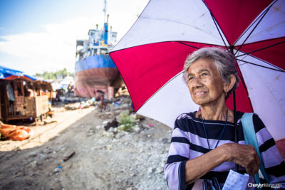 After Yolanda Typhoon / Fotojournalismus  Fotografie von Fotografin Cherylyn Vanzuela ★3 | STRKNG