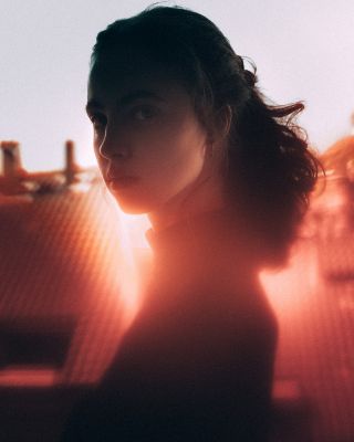 Klara, Milán 2022 / Portrait  photography by Photographer Alberto Monteraz ★15 | STRKNG