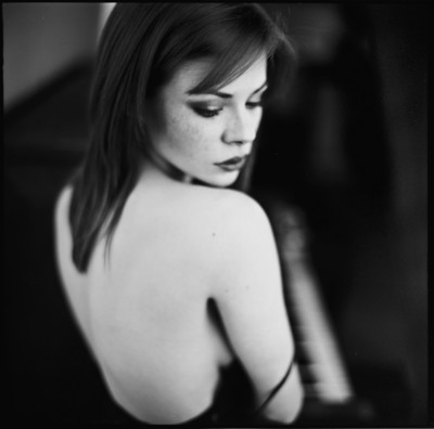 Ola / Portrait  photography by Photographer Szymon Jobkiewicz ★3 | STRKNG