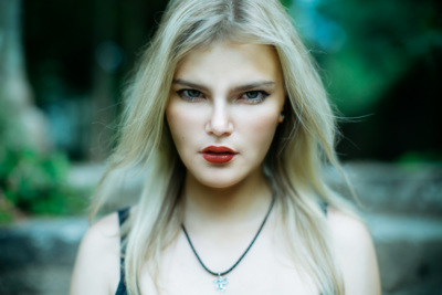 // Kim / Portrait  photography by Photographer Michael Gelbhaar ★1 | STRKNG