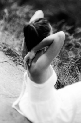 white / Portrait  Fotografie von Fotograf Tobias Pohl | STRKNG