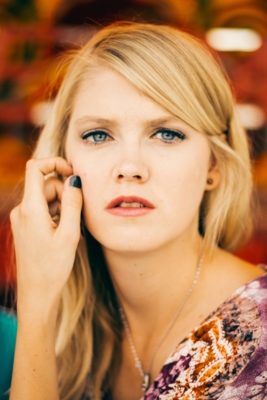 Lena_ / Portrait  photography by Photographer Pic:Iso | STRKNG