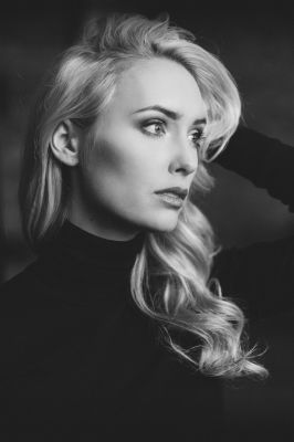 Sarah / Portrait  photography by Photographer LichtFormArt ★5 | STRKNG